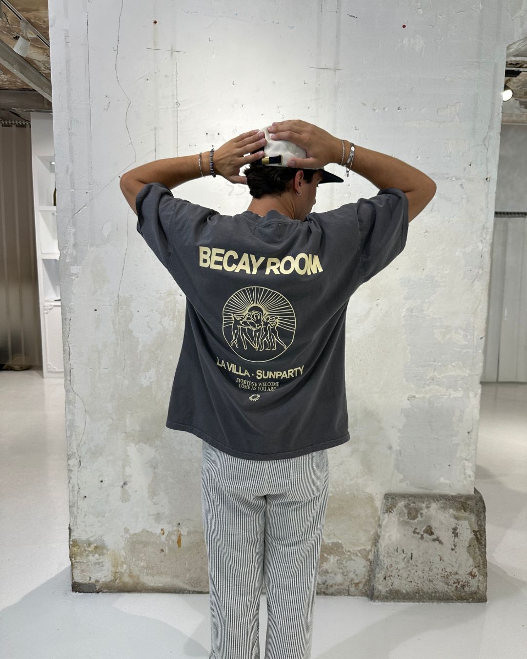 Villa Grey T-Shirt