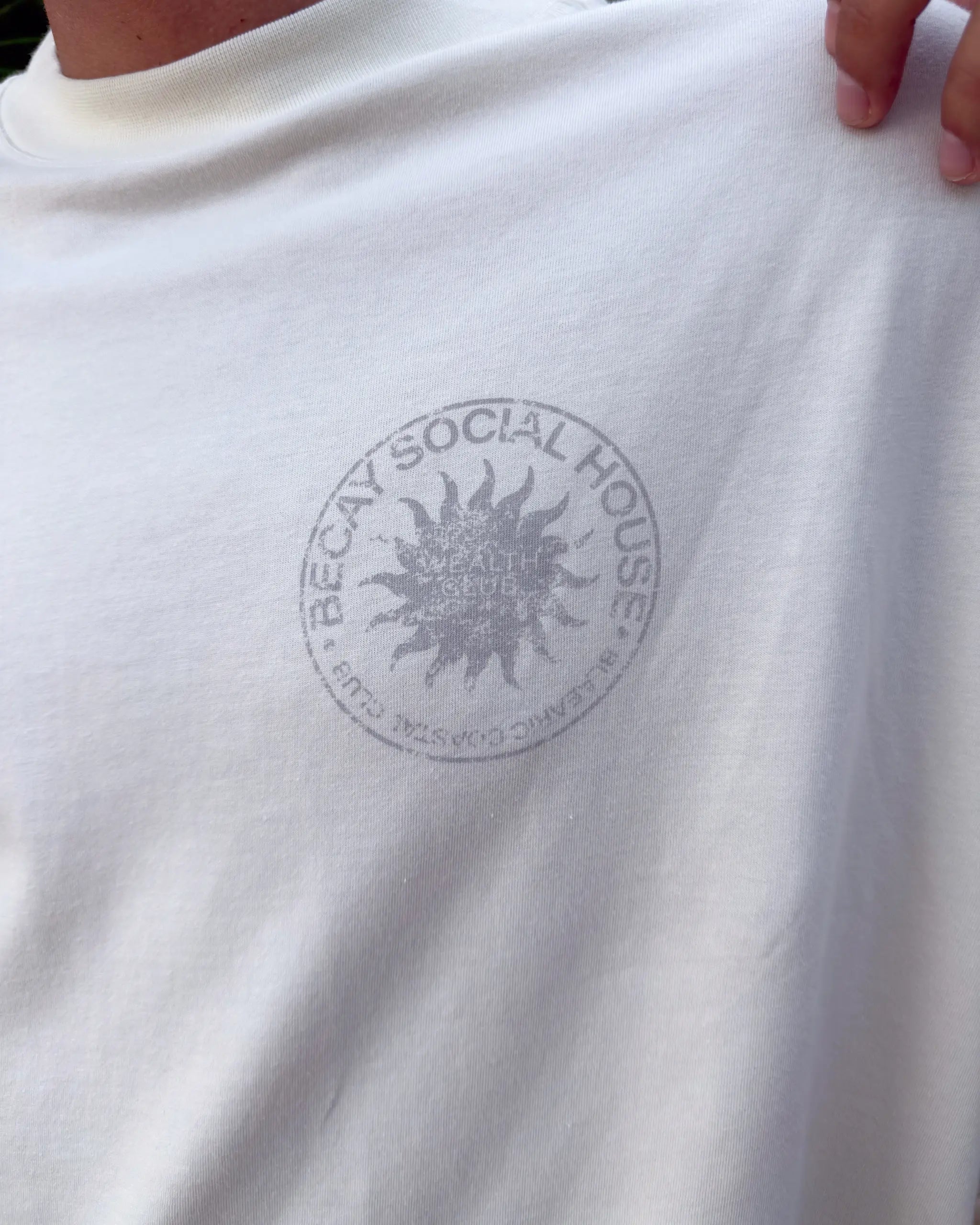 Social House Longsleeve Ecru