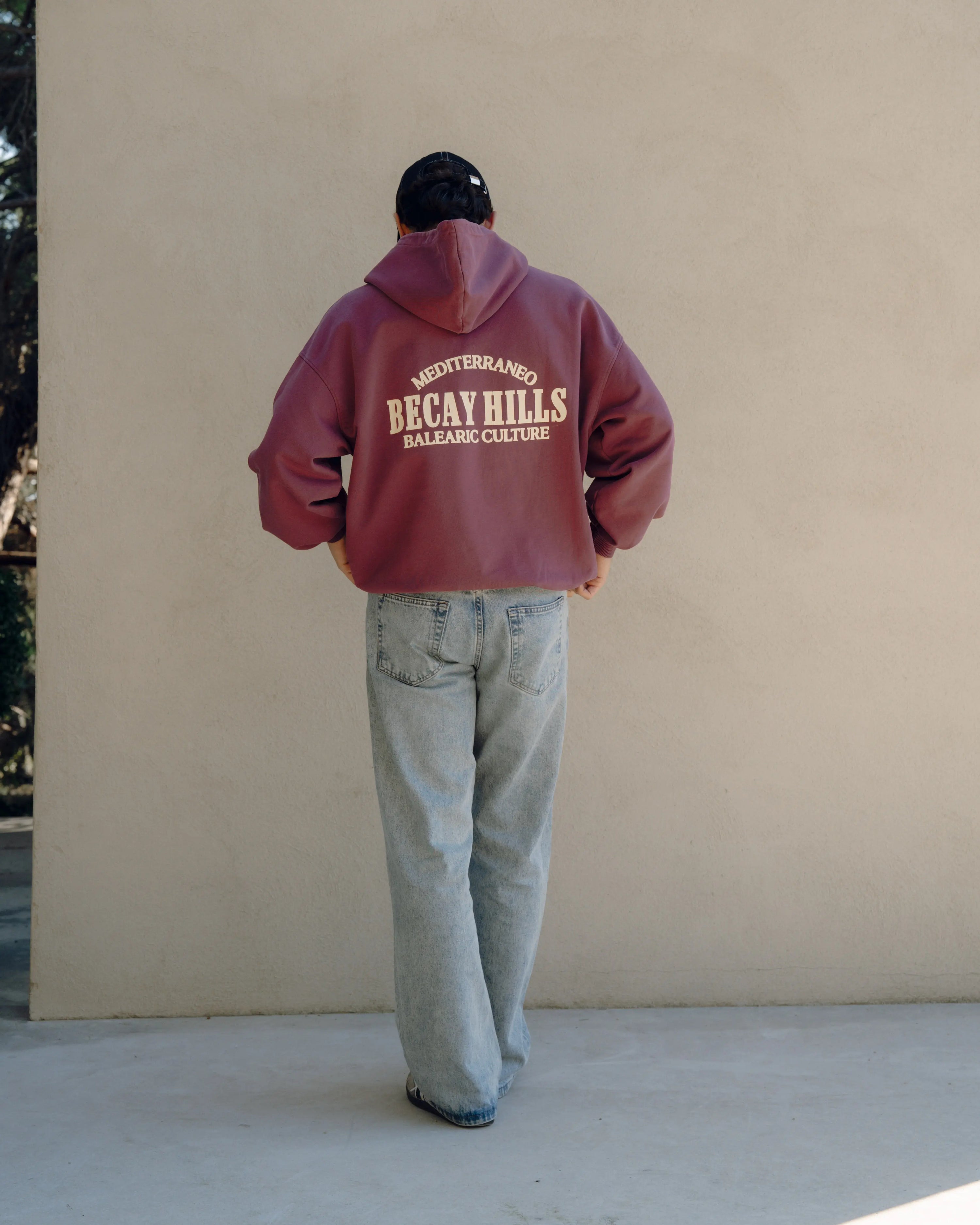 Hills Hoodie Wine