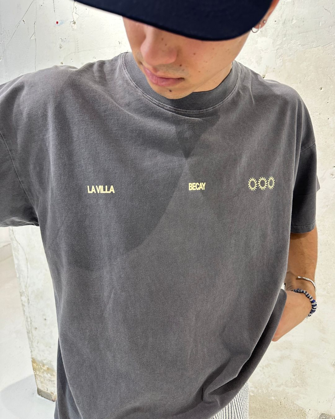 Villa Grey T-Shirt