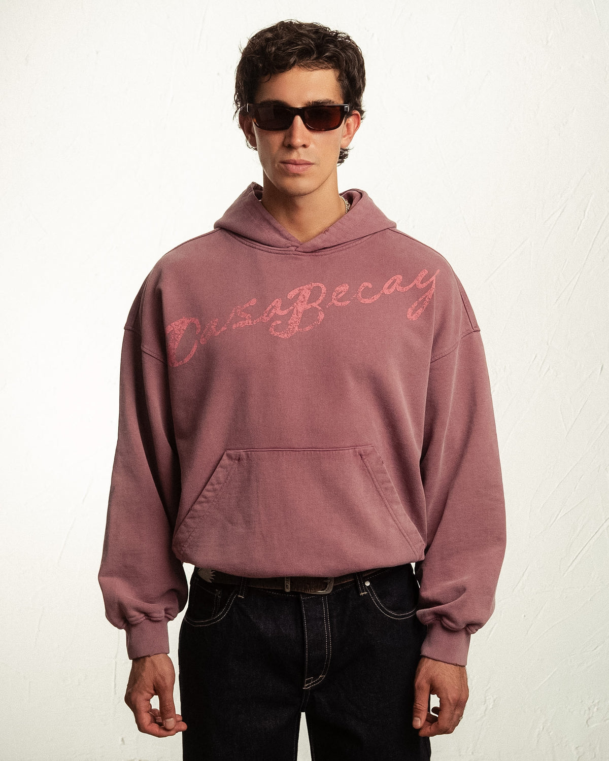 Sudadera con capucha Ciutadella burdeos BECAY