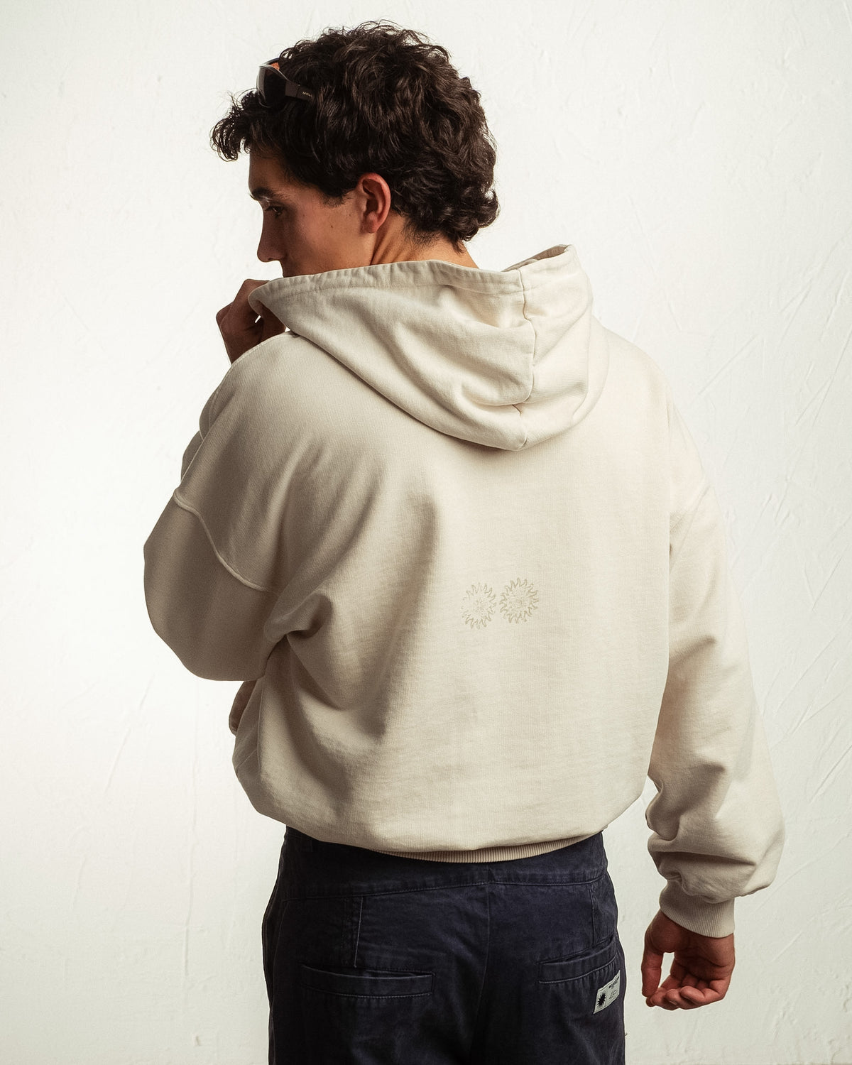 Sudadera con capucha Ripped beige BECAY