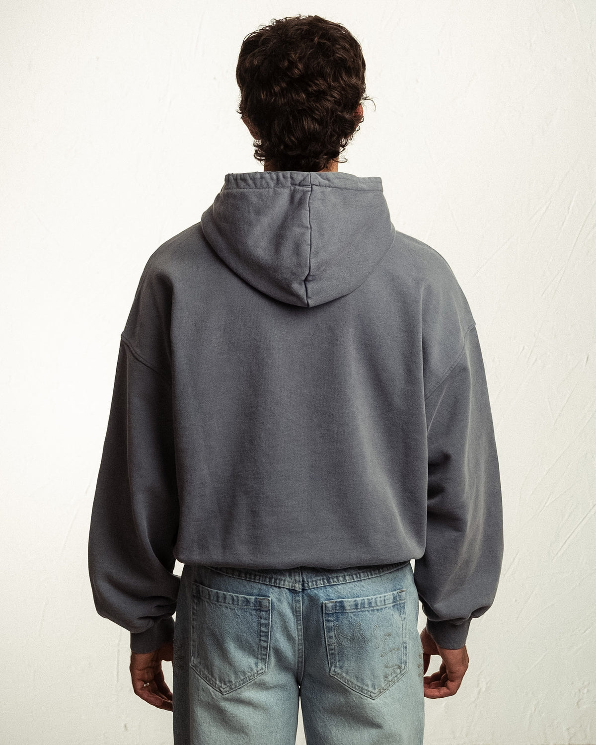 Sudadera con capucha Binibeca gris BECAY