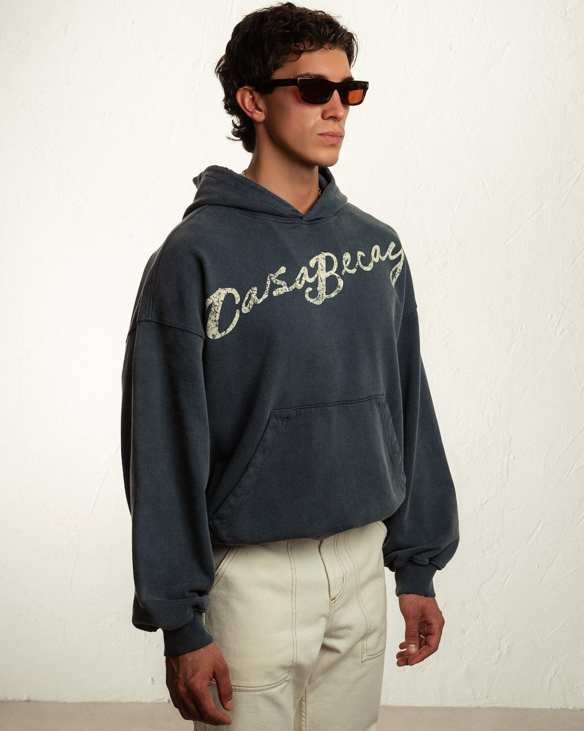 Sudadera con capucha Ciutadella azul marino BECAY