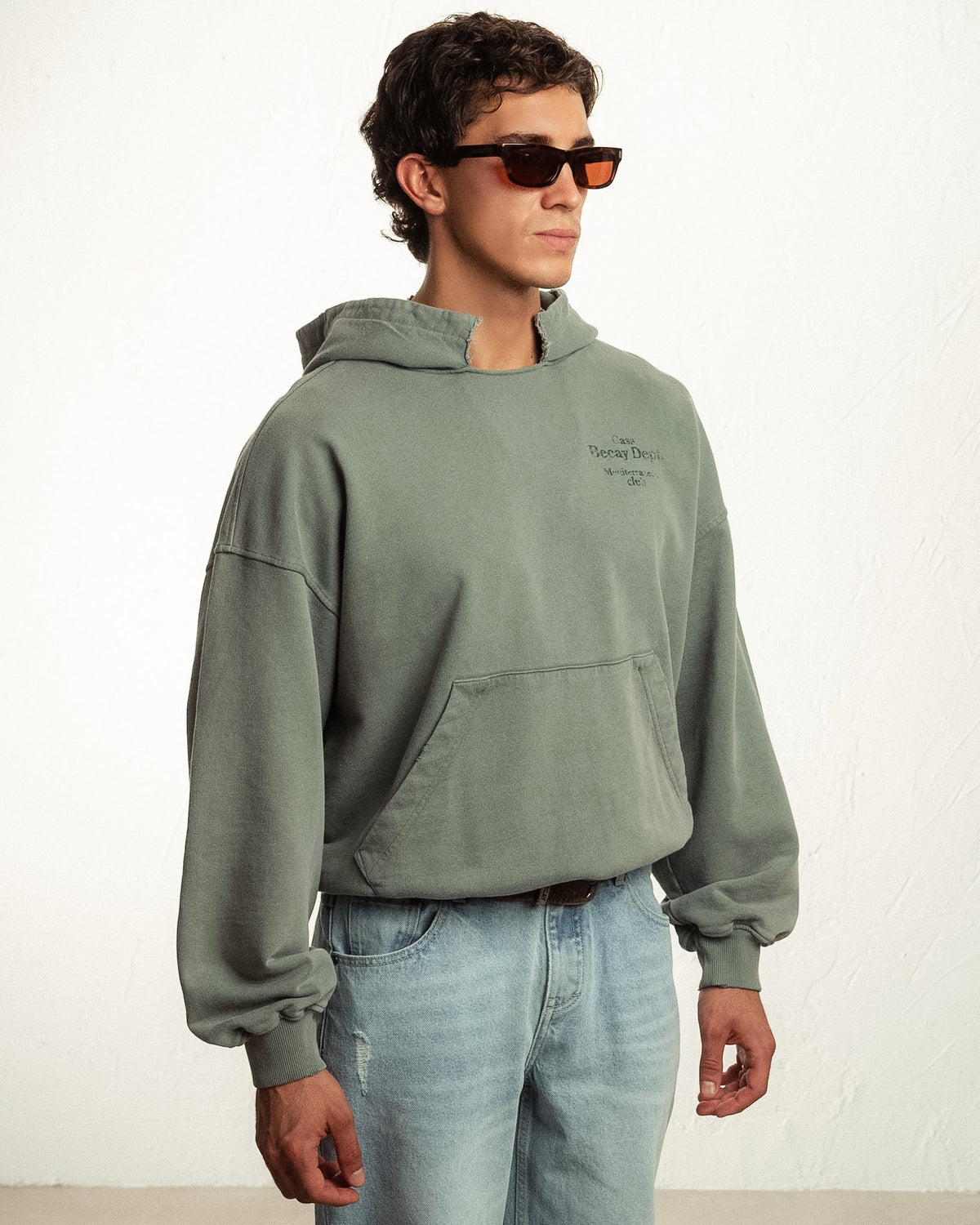 Sudadera con capucha Ripped verde BECAY